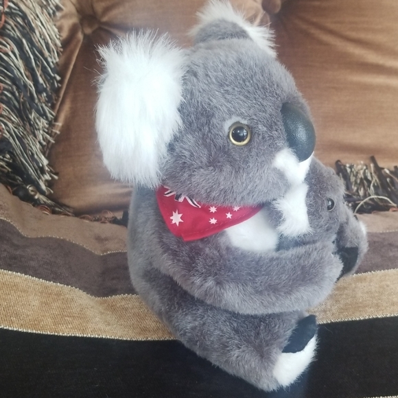 Australia Koala Mama and BABY stuffed Animal - Picture 3 of 6